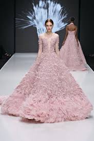 Spring Summer 2016 Michael Cinco Gorgeous Dresses Gowns Fancy Dresses