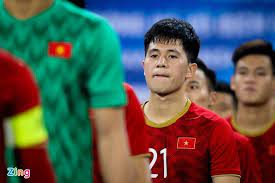 Tấm ảnh chụp đình trọng, bùi tiến dũng trần trụi, còn công phượng đặt bàn tay lên ngực trung vệ viettel đã gây sốt cho fan hâm mộ, nhất là các fan nữ xem. CÆ¡ Há»™i Nao Cho Ä'inh Trá»ng á»Ÿ Tuyá»ƒn Viá»‡t Nam