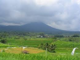 Ada banyak sekali pemandangan alam terindah dibawah … Photo Pemandangan Alam Desa Hd Pemandangan Pedesaan Alam