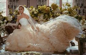 Carrie bradshaw in vivienne westwood. Rarely Seen Photos Of Sarah Jessica Parker And Couture Wedding Dresses From Sex And The City Daily Mail Online