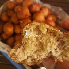 Bahan utama cucur / cekodok ialah tepung gandum dan air. Genlzgl Dvzcjm