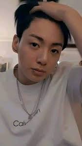 Pin oleh Rhonda Stover di BTS