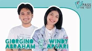 Film ini merupakan adaptasi bebas dari film korea berjudul sunny yang beredar pada tahun 2011. Giorgino Abraham Enggak Mau Kalah Dari Windy Apsari Sengit Banget Youtube