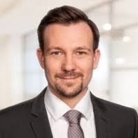 Darius Bain's Instagram, Twitter & Facebook