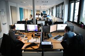 Les services des impôts des particuliers (sip). Une Plateforme Telephonique Des Impots Implantee A Chartres Chartres 28000
