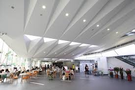 位於臺北市圓山中山美術公園，佔地六千二百坪，全館建築共分六層─地下三層、地上三層，共有展場23間、餐廳、戶外咖啡, 藝術書店、圖書室、視聽室、哺乳室, 美術教室, 資源教室, 停車場等休憩服務空間。建築由高而潘建築師事務設計監造，以懸臂飛廊之「井」字結體形式，四周牆. ä¸åª24å°æ™‚ é‚„æœ‰4584æœ¬å…è²»æ¼«ç•«æ–°åŒ—åœ–æ›¸é¤¨æ¶å…ˆçœ‹ Ettodayæ—…éŠé›² Ettodayæ–°èžé›²