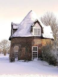Vintage House Maison En Brique Belle Maison Chalet Mignon