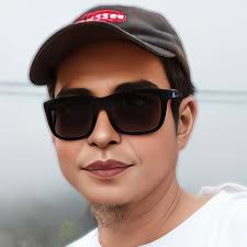 Mahigpit ang ipinapatupad na checkpoint sa boundary ng Silang, Cavite at  Sta. Rosa, Laguna sa kahabaan ng Sta. Rosa-Tagaytay Road. Tanging mga  authorized persons outside residence (APOR) lang ang pinapalusot ng mga