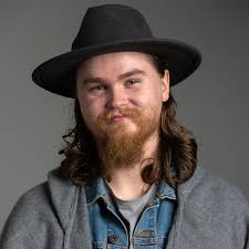 Are there card shops in Austin with bulk cards to look through?