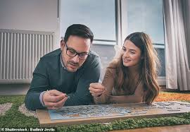 We offer the biggest collection free puzzle games for the whole family. Puzzle Mania Sweeps Uk As Lockdown Britons Spent 100 Million On Jigsaws In 2020 Daily Mail Online