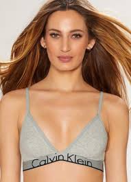 Smallest size bra victoria's secret. 21 Best Bras For Small Busts According To Lingerie Experts Glamour