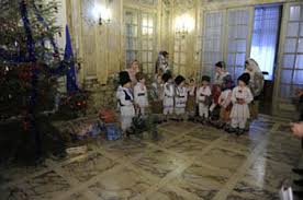 Se bucur copiii, copiii si fetele, de dragul mariei isi piaptana pletele… Colinde Colinde De Mihai Eminescu AnideÈ™coalÄƒ Ro