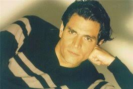 Роберто Матеос (Roberto Mateos): фильмы, биография, семья, фильмография —  Кинопоиск