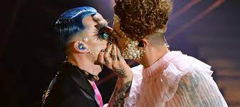 Uscirà il prossimo 4 dicembre l'ultimo progetto musicale di achille lauro. Achille Lauro Etero Gay Fluido Lascio Al Caso Ticinonline