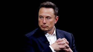 Elon Musk porte plainte contre Sam Altman et OpenAI | Les Echos