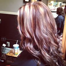 What Is The Difference Between Highlights Lowlights Description From Darkbrownhairs Net I Sea Blonde Highlights On Dark Hair Hair Styles Embrace Messy Hair