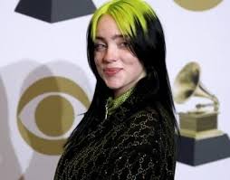 Билли айлиш родилась 18 декабря 2001 года. Billi Ajlish