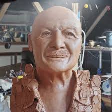 Ira Ono's portrait was recently part of the Schaefer Portrait Challenge at  the @mauiartsculture. Artist @ingrid_fregeau “I have been wanting to do a  portrait of our illustrious artist Ira Ono for quite