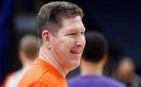 Getting paid: Clemson extends Brad Brownell, Erik Bakich
