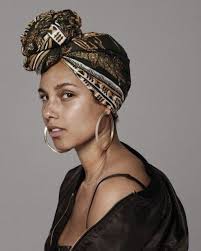 Baslattigi Sifir Makyaj Hareketiyle Guzellik Duvarlarini Yikan Muzisyen Alicia Keys Hair Wrap Afrikali Makyaji Bandana Sac Stili