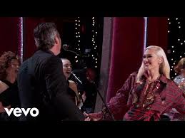 When people ask how we stay together i say you never let me down and you make it feel like christmas even when things go wrong i hear the sound of christmas in your song all year long yes, you know that i do. Gwen Stefani You Make It Feel Like Christmas Christian Lamb
