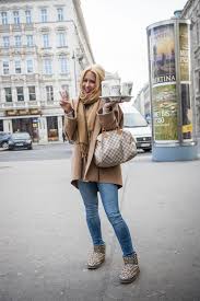5x world champion let's dance winner i love this rhythm don't be lazy.@kathrin_menzinger. Senf Oder Ketchup Am Wurstelstand Mit Den Tanzprofis Mit Video Alsergrund