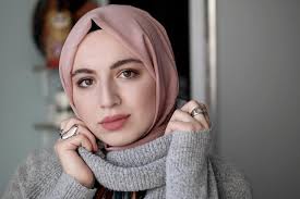 Asli Afsaroglu Asliafsaroglu On Instagram Sal Baglama Modelleri Videom Yayinda Linki Profilimde Sal Kiyafet Esarp