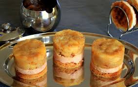 Mini Tatins De Foie Gras Recettes Du Monde En 2020 Alimentation Recette Recette Facile