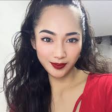 EKIS YANG MGA YUYINGIN