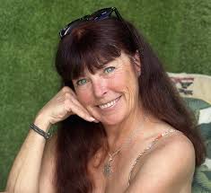 Woman Helps Parents End Their Lives