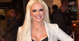 Daniela katzenberger presents her uncle sam sportswear collection in cologne. Daniela Katzenberger Topless Filmed If Husband Lucas Moves A Little Too Far Here World Today News