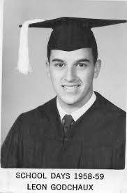 Robert Feucht's Instagram, Twitter & Facebook