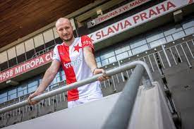 He made his debut for czech republic national football team on 14 november 2019 in a euro 2020 qualifier against kosovo. 9hdwutzz7zo2jm