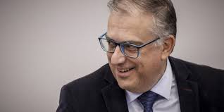 Εσωτερικές συγκρούσεις στην νδ μετά τον διαγωνισμό για τις μάσκες στα σχολεία. Poios Einai O Neos Ypoyrgos Eswterikwn Takhs 8eodwrikakos Ta Prwta Nomosxedia Politikh Iefimerida Gr