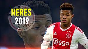David neres humilhando grandes jogadores. David Neres 2019 On Fire Samba Skills Goals Assists Ajax Youtube