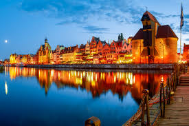 Een naam die je ook wel tegen zult komen in nederlandse (en duitse) teksten is danzig. Gdansk Historische Hanzestad