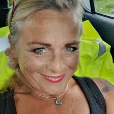 Heidi Petzing (@heidi.softee) • Facebook