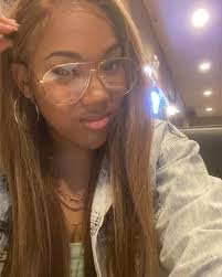 Aisha Michelle's Instagram, Twitter & Facebook