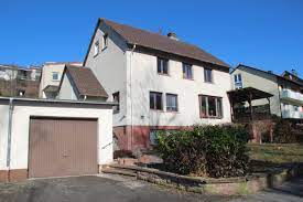 Hier finden sie immobilien vieler immobilienportale und durch die einfache & schnelle immobiliensuche mit intuitiven filtermöglichkeiten ist das ziel traumimmobilie zum greifen. Immobilien Hunfeld Verkauft