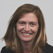 Dara White's Instagram, Twitter & Facebook