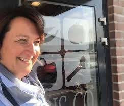 Sandra Frisco's Instagram, Twitter & Facebook