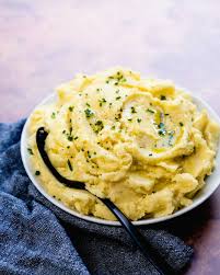 For garlic mashed potatoes, mix in roasted garlic before mashing. Mashed Potatoes In Spanish Slang Shutterstock Puzzlepix Y Quiero Una Gran Bolsa De Basura Llena De Pure De Patata