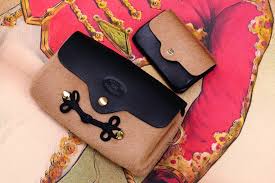 Le Tanneur Sans Couture 115 Ans Sac Sac A Main Porte Monnaie
