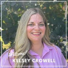 Kelsey Crowell's Instagram, Twitter & Facebook