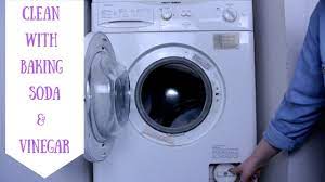 You can clean a top loading or front loading machine with white vinegar, but they need different amounts of vinegar and require a slightly different process. How To Clean A Washing Machine Baking Soda Vinegar Youtube