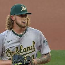 @joeyestesjr was locked in for his first @mlb win! 👏