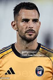 973 foto e immagini ad alta risoluzione di Marius Marin