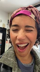 Shauna might stab you in the back, but Melanie Lynskey could never. ✨️❤️🐝  #yellowjacketsthebloodhivegroup #yellowjacketscharacters  #YellowjacketsShowtime #entertainment #Yellowjackets #TheHive #wilderness  #savage #brutal #pastandpresent ...