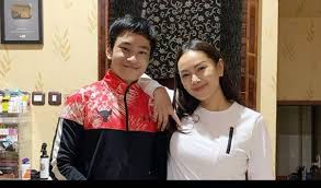 Hal ini diketahui dari keterangan pengacara sekaligus sahabat kalina, devi waluyo. Azka Corbuzier Unfollow Kalina Oktarani That S The Cause