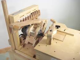 Comparing the strength of a dovetail joint to a box joint. Making Dovetail Joints With The Pantorouter